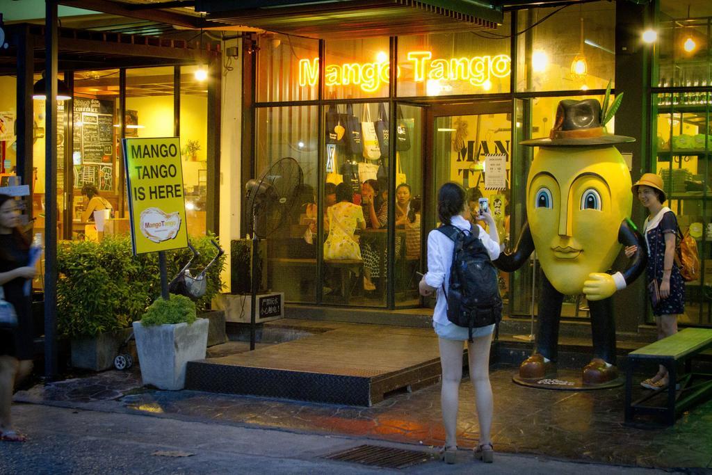 The Nimman13 Guesthouse Chiang Mai Exterior photo