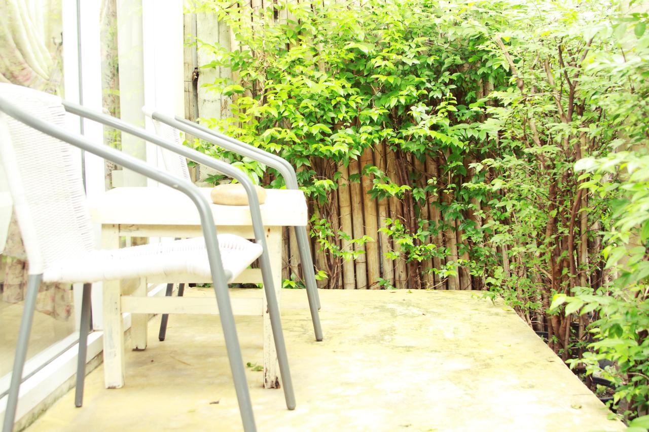 The Nimman13 Guesthouse Chiang Mai Exterior photo